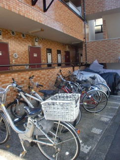 【その他共用部分】 | 自転車も駐輪可能です。