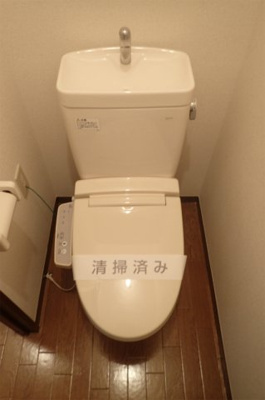 【トイレ】 | Flat-A【SHM】 | 単身の方でもシャワートイレ付は外せませんね◎！