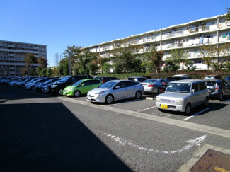 【駐車場】