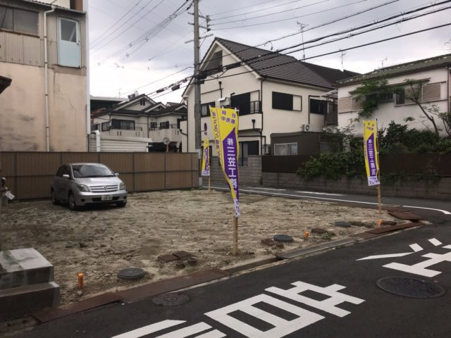 グラッド・タウン氷野２丁目　の前面道路含む現地写真|■土地は約３４坪■