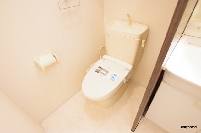 アスリート新大阪Ⅱ　仲介手数料無料のトイレ
