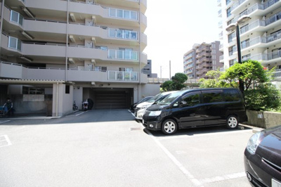 【駐車場】 | 天王寺グランドハイツ☆大型クローゼット完備☆ペット飼育可能 | 要空き確認