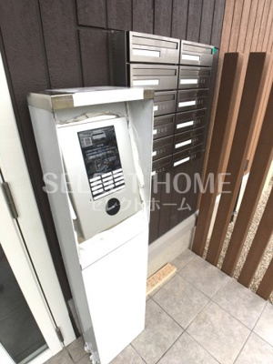 【エントランス】 | ブリーゼⅢ | エントランスです