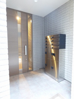 【エントランス】