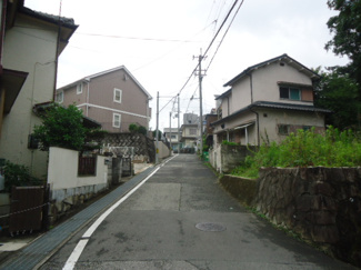 【前面道路含む現地写真】