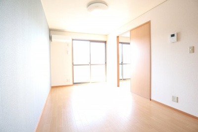 【居間・リビング】 | クレール伊勢