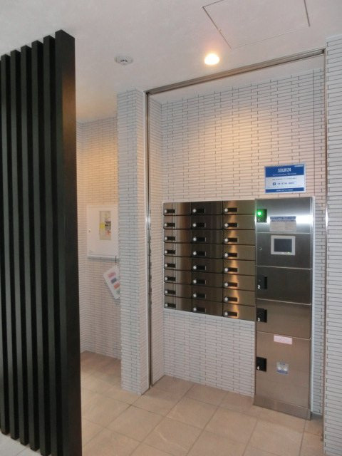レイワニティプレイスのエントランス