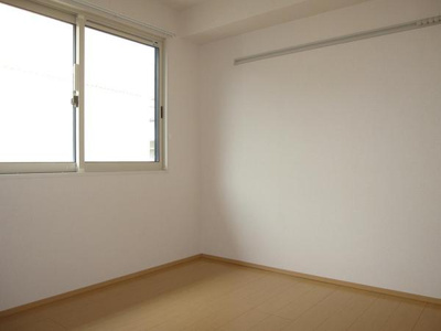 【洋室】 | サニーハイム伊伝居