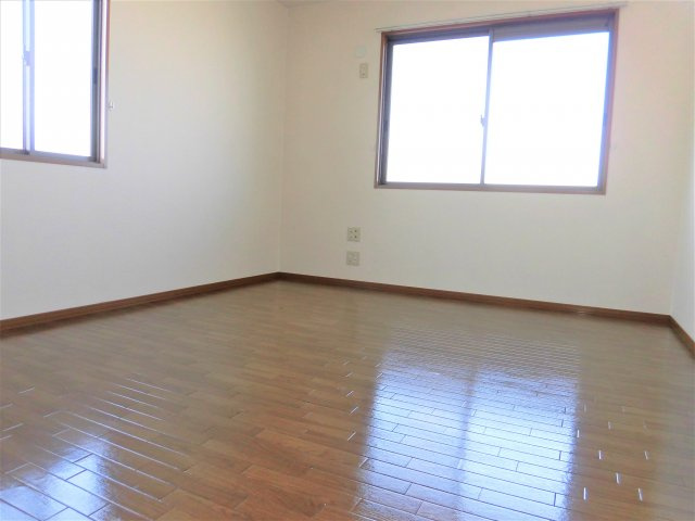 セジュール直江Bの洋室