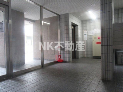 【ロビー】 | コーポおくだ（八戸ノ里賃貸） | 建物の内部です