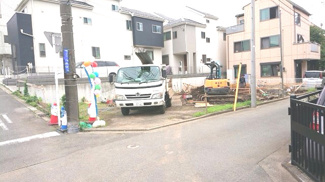 【前面道路含む現地写真】