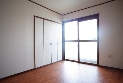 【寝室】 | ルミエールＳＡＴＯＨ | 洋室