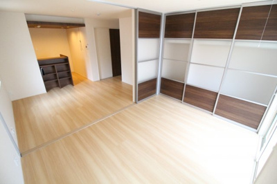 【内装】 | グリーンソフィア板宿