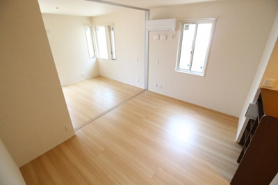 【内装】 | グリーンソフィア板宿