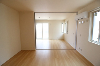 【内装】 | グリーンソフィア板宿