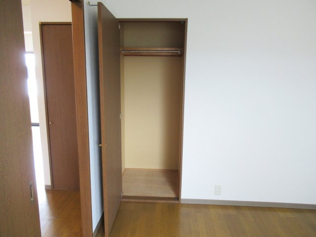 晃七第二マンションの収納