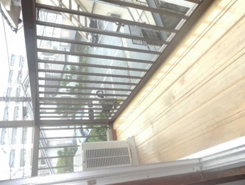 【バルコニー】