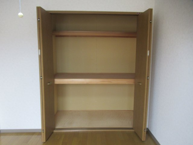 ライフステージ元木家持の収納
