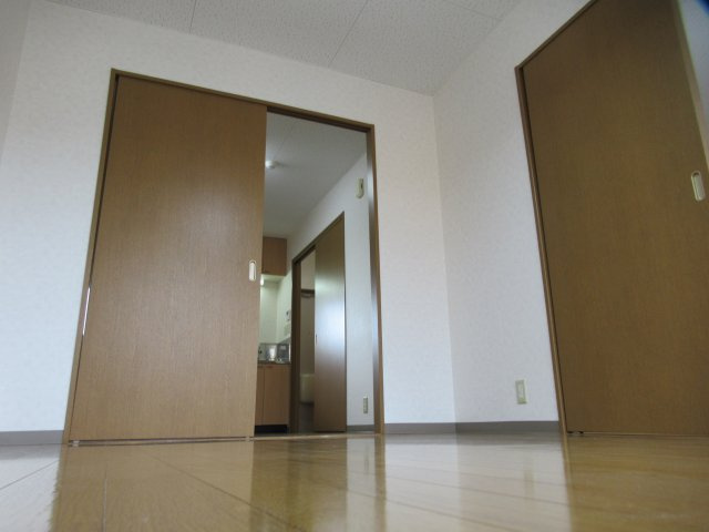 ライフステージ元木家持の洋室