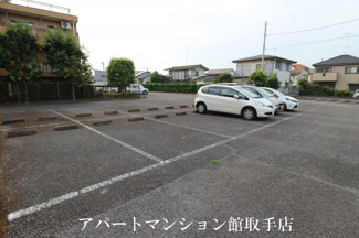 【駐車場】