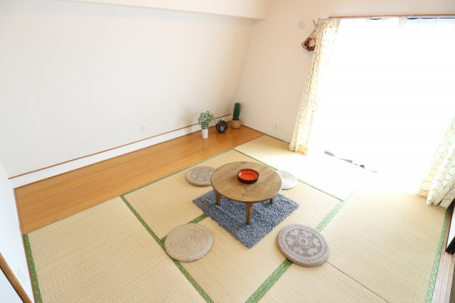 グラントルム弐番館の和室|同タイプのものです。