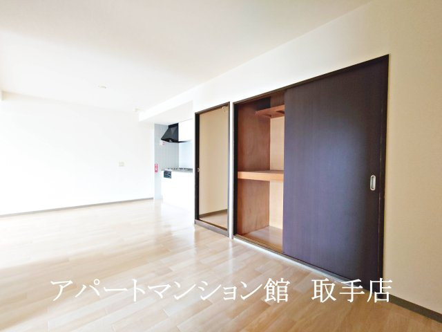 リバーサイドヒルズの居間・リビング