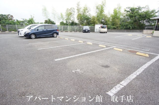 【駐車場】