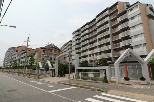 エルシー美賀多台6番館の外観