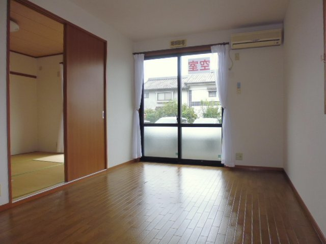 ヴィアーレ中畝Ａの内装