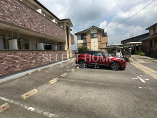 【駐車場】 | 駐車場があるので、車を買う予定の方も安心です