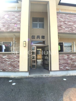 【エントランス】 | 建物の内部です