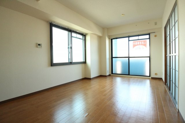 エスポワール森友の居間・リビング