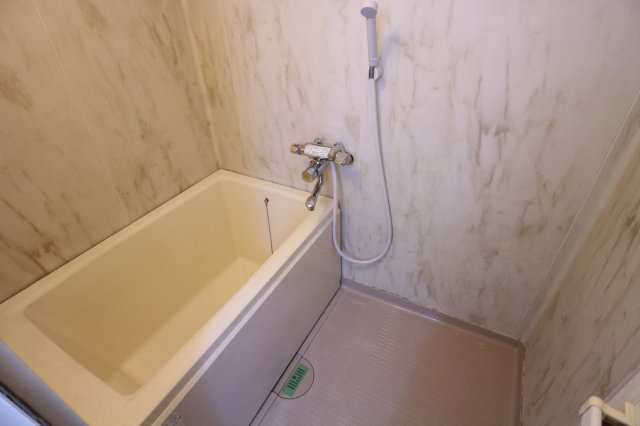 エスポワール森友の浴室