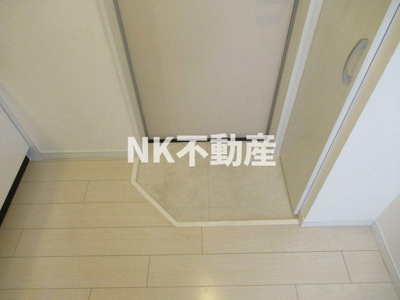 【玄関】 | Sky Grace花園（スカイグレイスハナゾノ）（河内花園賃貸） | 玄関です