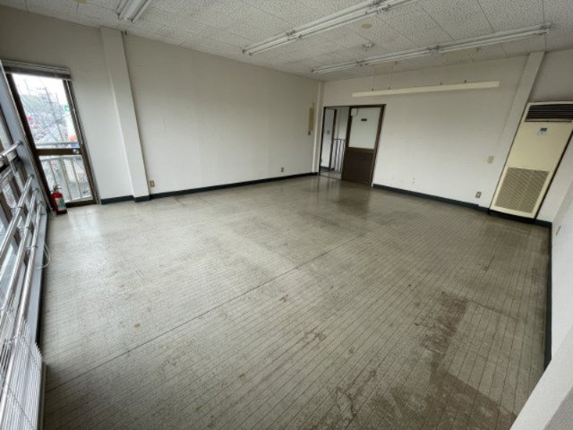 高山ビルの内装|3F