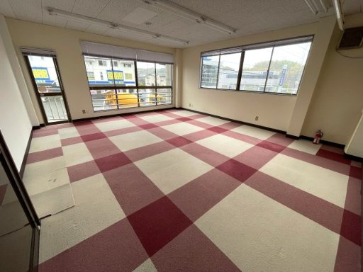 高山ビルの内装|2F
