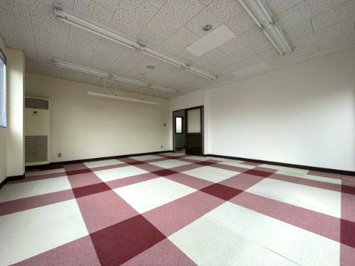 高山ビルの内装|2F