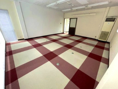 高山ビルの内装|2F