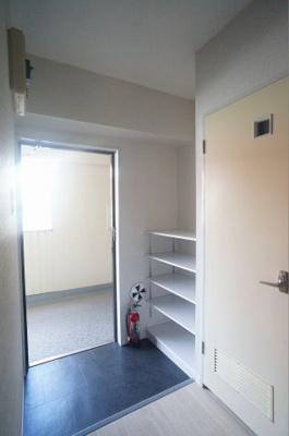 【玄関】 | パレスプラザエノモト | 入居中の為、過去の写真です。