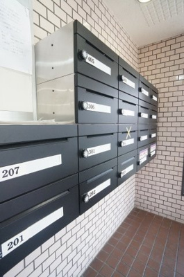 【その他共用部分】 | パレスプラザエノモト | ダイヤル式集合ポストです。