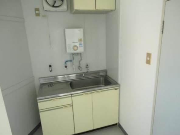 大清ビルのキッチン