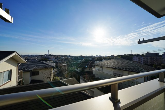 価格変更！１５帖のスカイバルコー付！吹き抜けの玄関♪リビングイン階段！保土ヶ谷区初音ヶ丘　新築戸建の展望