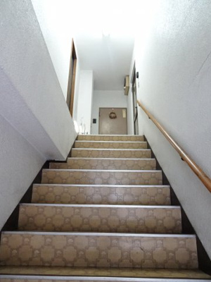 【その他共用部分】 | 小熊ビル | 小熊ビル　共用階段