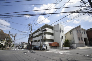 【外観】 | JR京浜東北線・根岸線「鶴見」駅徒歩25分又はバス10分「三ツ池公園入口」停歩1分！