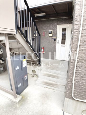 【エントランス】 | メイプルタウン | ゆとりのあるエントランスです