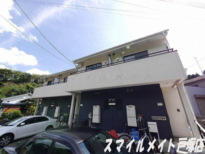 【外観】 | ヒールコート | 緑豊かな住環境に立地するテラスハウス