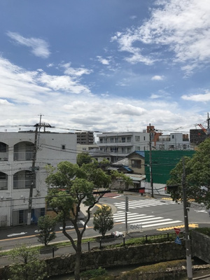 【展望】 | レジデンス中島 | バルコニーからの眺めは小川も見える絶景