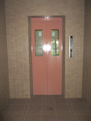 【その他共用部分】 | ロイヤルシラコ | エレベーター