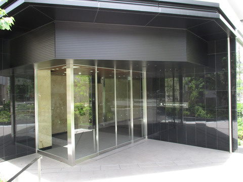 【エントランス】