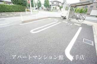 【駐車場】